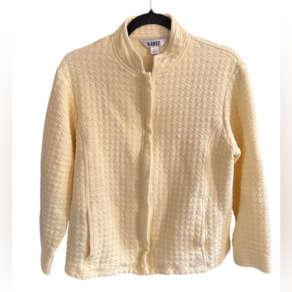 Vintage Blast Long Sleeve Yellow Quilted Style Zip Up Top Jacket. Size Large